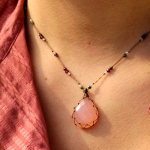 collier pendentif quartz rose